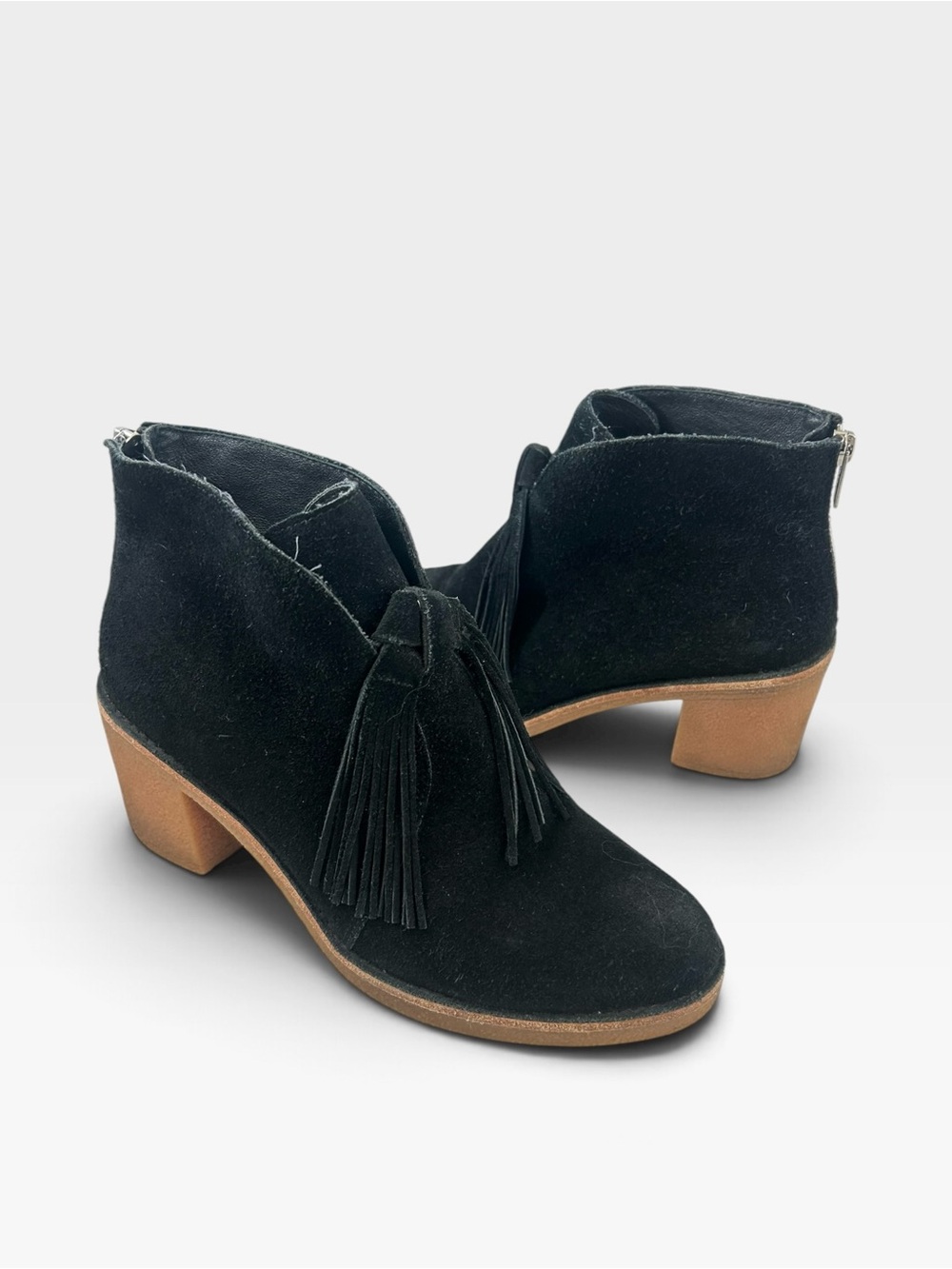 Ugg Corin Black Suede Tassel Ankle Booties Size 8.5 Gum Block Heel EUC